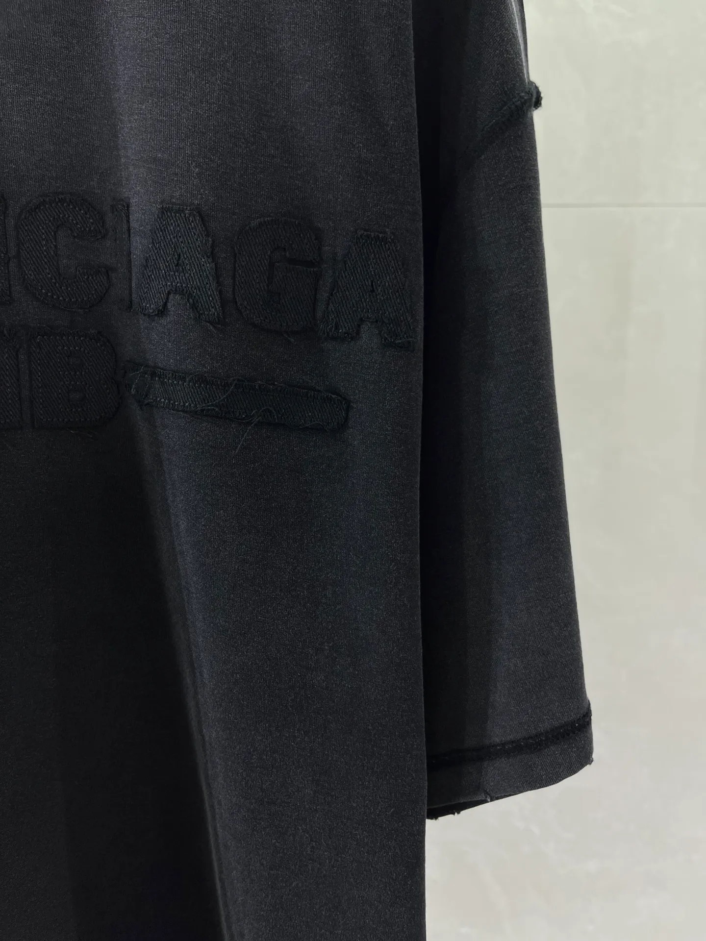 P120💰 BALANCEGA- logo T 300 #2025New Arrival logo t os . Same Style ： Black Size：XS-L ：9012